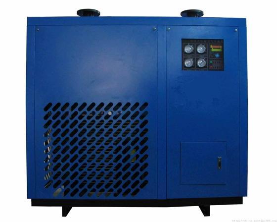 冷冻式干燥机 产品介绍 冷冻式压缩机空气干燥机是应用最为广泛,最